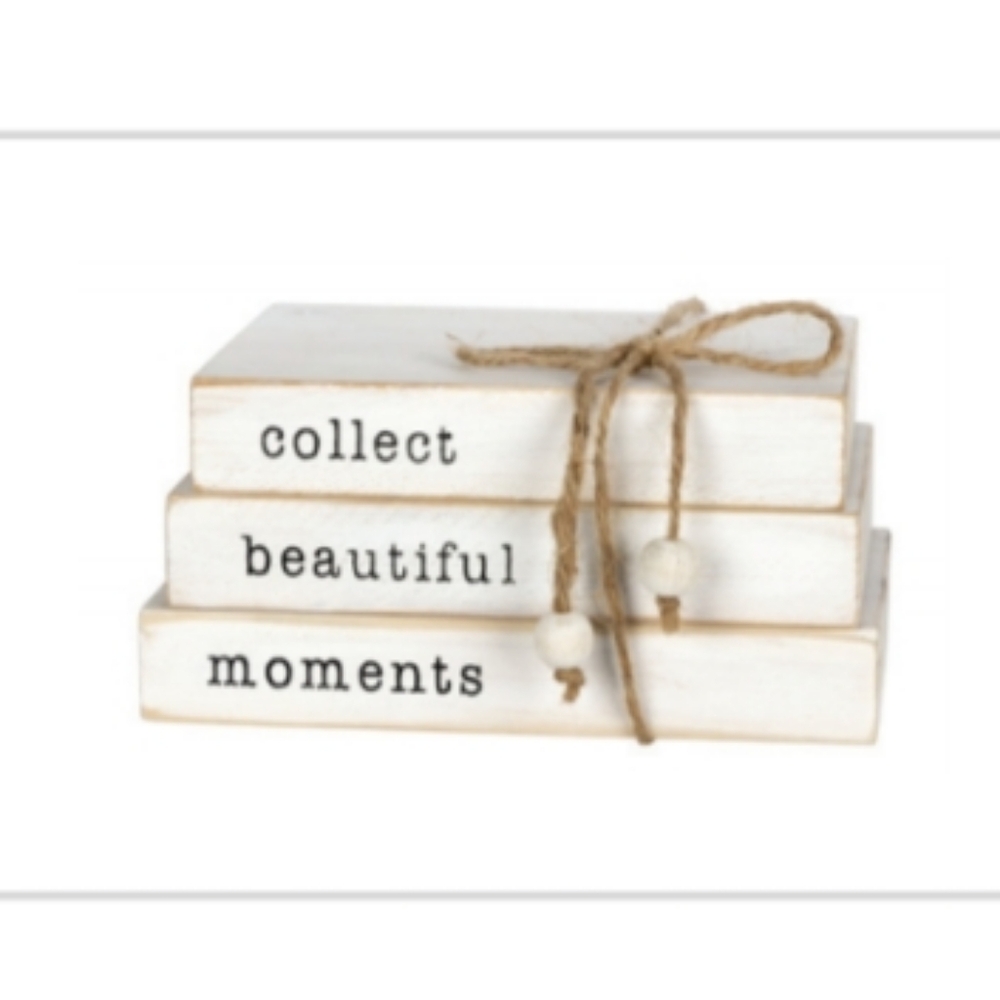 Book Stack Decor - Decocrated Spring 2021 NEW - Picture 2 of 4